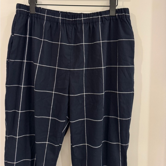 OAK + FORT Plaid Cropped Pant ✨ - Picture 2 of 12